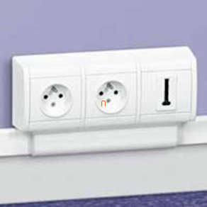   Legrand DLP mini 3-as szerelvénykeret, csatornához, Ø60 - 31696