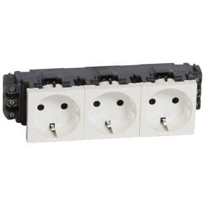   Legrand Program Mosaic 3x2P+F DLP aljzat, sínezett, csavaros, fehér - 77603