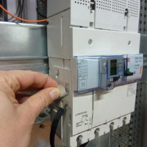   Legrand DPX3 250 40A 4P+áramvédő kapcsoló S2+M 25kA kombinált áramvédő kapcsoló - 420422