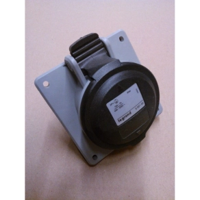 P17 Tempra Pro Dafbe163k07500V IP44 döntött aljzat 555192