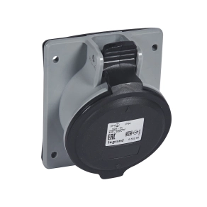   Legrand P17 Tempra Pro Dafbe323k07500V IP44 döntött aljzat - 555292