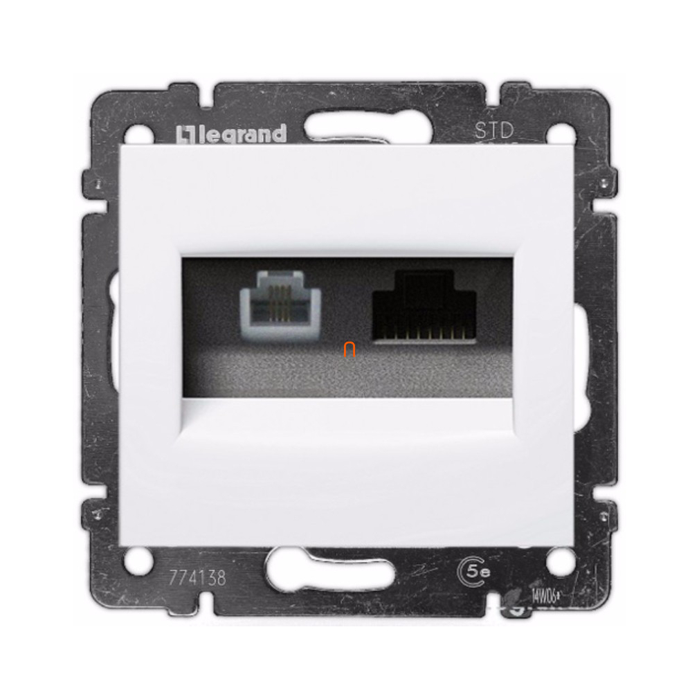 Legrand Valena RJ11/RJ45 Cat5e UTP telefon és informatikai aljzat fehér (770080)