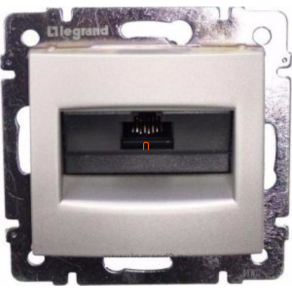   Legrand Valena 1xRJ45 LCS2 Cat5e UTP aljzat körömmel, alumínium - 770230