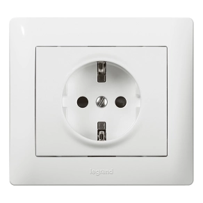   Legrand Galea Life 2P+F aljzat biztonsági zsaluval, rugós, fehér - 771063