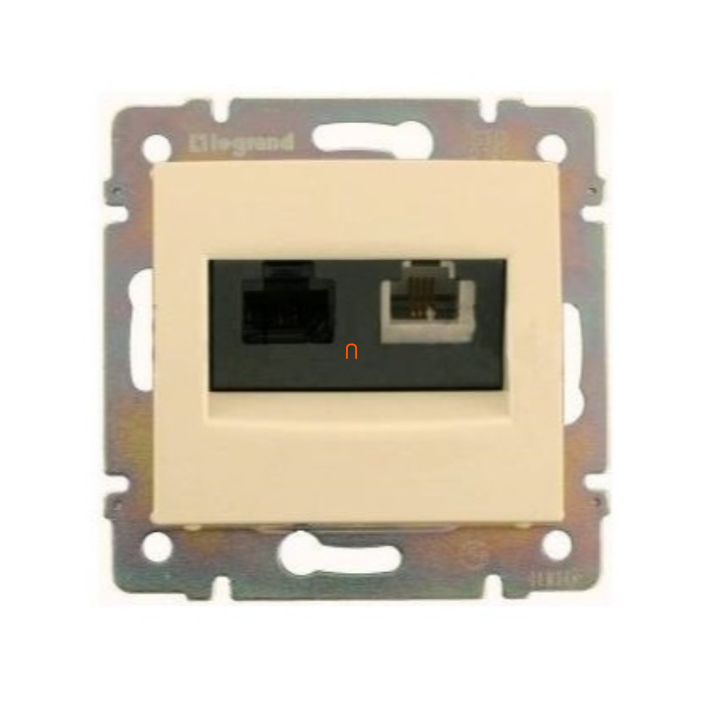 Legrand Valena RJ11/RJ45 Cat5e UTP telefon és informatikai aljzat elefántcsont (774180)