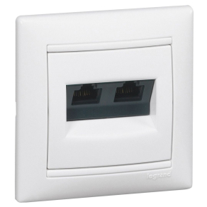   Legrand Valena 2xRJ45 LCS2 Cat5e UTP aljzat körömmel, fehér - 774231