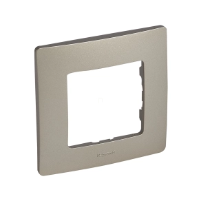 Legrand Niloé 1-es keret, pezsgő - 397061