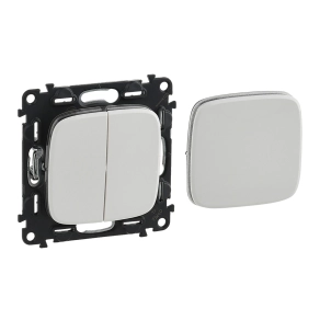   Legrand Valena Allure multifunkciós vezérlő burkolattal, fehér - 755095