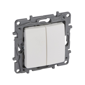   Legrand Niloé kettős váltóérintkezős nyomó, fehér - 764508