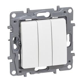   Legrand Niloé 3-as egypólusú kapcsoló, 10AX, fehér - 764503