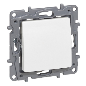   Legrand Niloé váltóérintkezős nyomó jelzőfénnyel, fehér - 764522