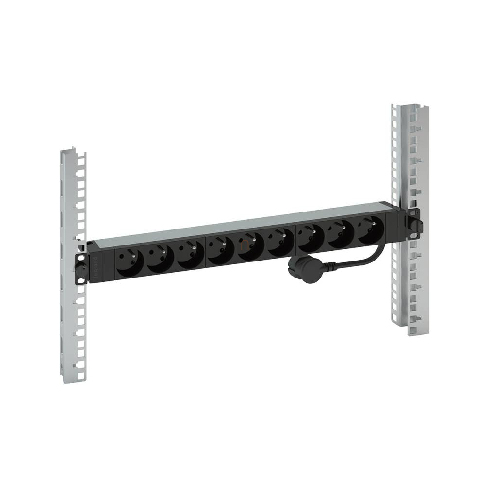 Legrand 646810 elosztósor 19col/1U normál KIM:9xFR, francia szabvány TÁP: háztartási -2P+F 16A, 3 méter
