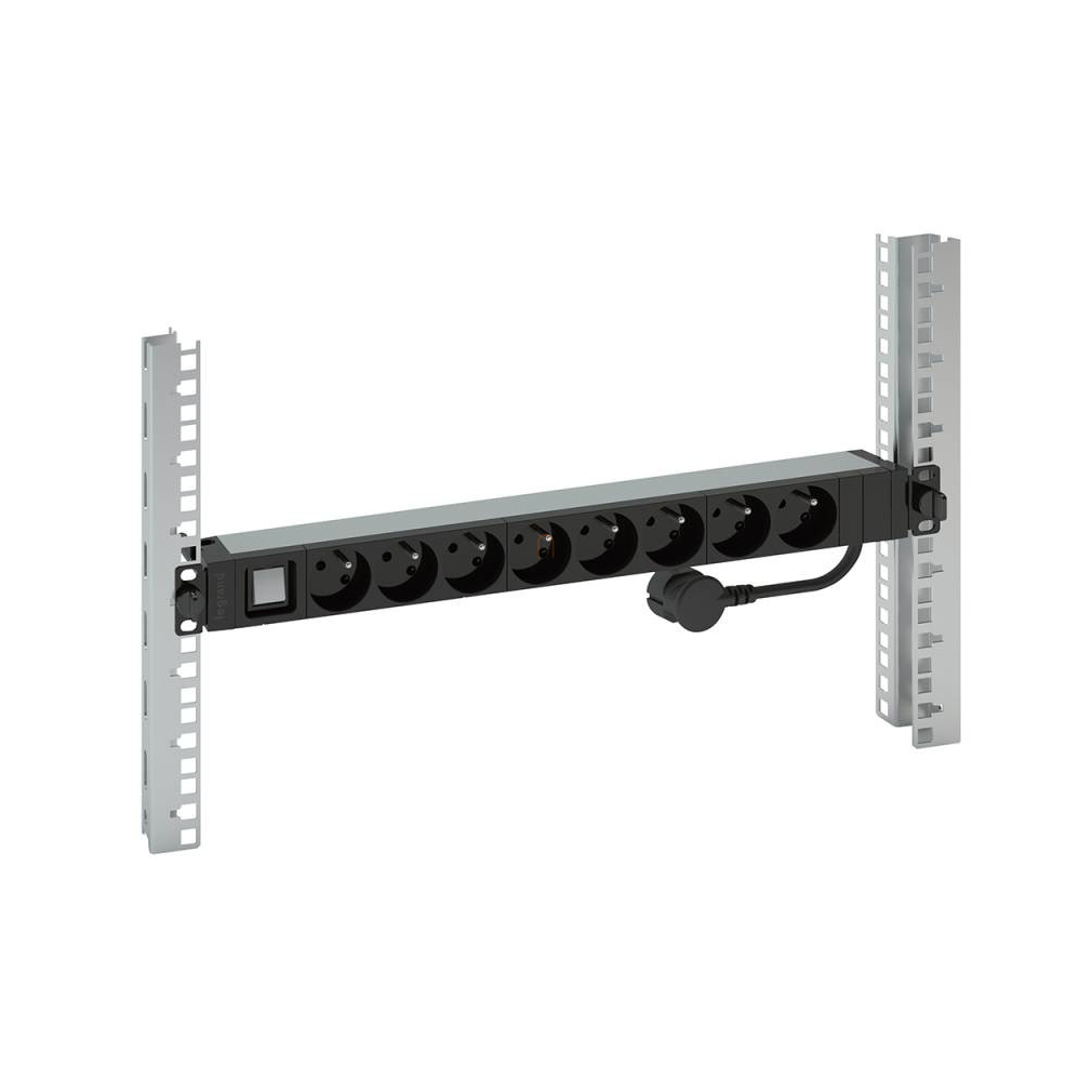 Legrand 646822 elosztósor 19col/1U állapotjezős kapcsolóval KIM:8xFR-francia szabvány TÁP: háztartási -2P+F 16A 3 méter