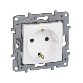   Legrand Niloé 2P+F csatlakozóaljzat (csavaros), fehér - 764539