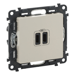   Legrand Valena Life töltőaljzat kettős USB C-típusú csatlakozóval, 5V–3A–15W, Túlfesz-védelem <gt/>1kW, Class II SELV, elefántcsont - 753207