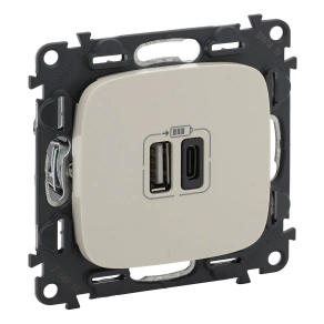   Legrand Valena Allure töltőaljzat USB C + USB A-típusú csatlakozóval, 5V–3A–15W, Túlfesz-védelem <gt/>1kW, Class II SELV, elefántcsont - 754966