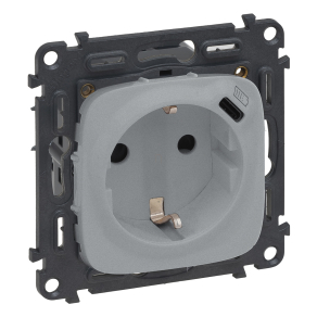   Legrand Valena Allure 2P+F csatlakozóaljzat+ USB C-túpusú 1, 5A-5V-7, 5W töltőaljzat, körmös/csavaros rögz, rugós beköt, alumínium - 753007