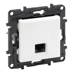 Legrand Niloé Step RJ45 Cat.6A UTP aljzat fehér - 863167