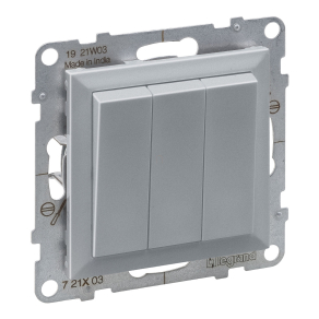   Legrand Suno 3-as egypólusú kapcsoló 10AX, alumínium - 721303
