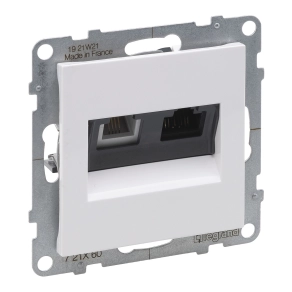 Legrand Suno RJ 11 + RJ45 Cat.6 UTP aljzat fehér - 721160