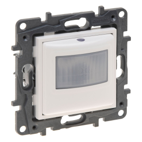   Legrand Niloé Step mozgásérzékelős (PIR) kapcsoló, 500 W LED, 3 vezetékes, fehér - 863149A