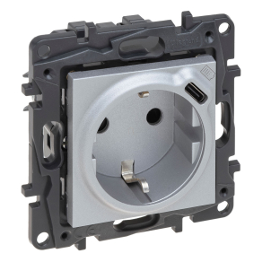   Legrand Niloé Step 2P+F kombinált csatlakozóaljzat + USB-C, (rugós), biztonsági zsaluval, alumínium - 863326