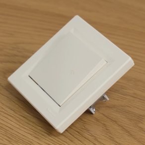   Schneider Electric Asfora - EPH0100123 - Egypólusú kapcsoló, rugós bekötés, bézs (101) 