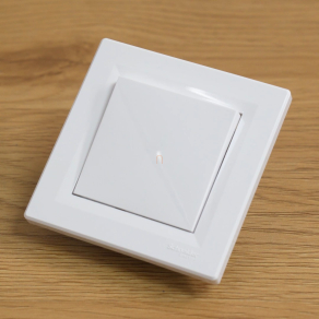   Schneider Electric Asfora - EPH0400121 - Váltókapcsoló, rugós bekötés, fehér (106) 