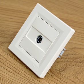   Schneider Electric Asfora - EPH3200123 - TV aljzat, végzáró, 1 dB, bézs