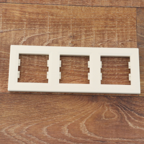   Bontott csomagolású Schneider Asfora hármas keret, vízszintes, bézs EPH5800323