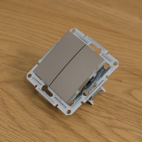   Schneider Electric Asfora - EPH0300169 - Csillárkapcsoló, rugós bekötés, bronz (105)