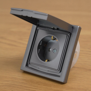   Bontott csomagolású Schneider Asfora 2P+F csatlakozóaljzat, (GYV) biztonsági zsalus, csapfedeles-IP44, acél EPH3100362