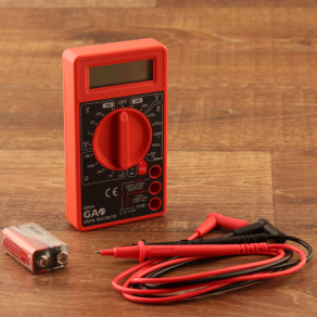   Mérőkészülék diódavizsgálathoz, digitális kijelzéssel