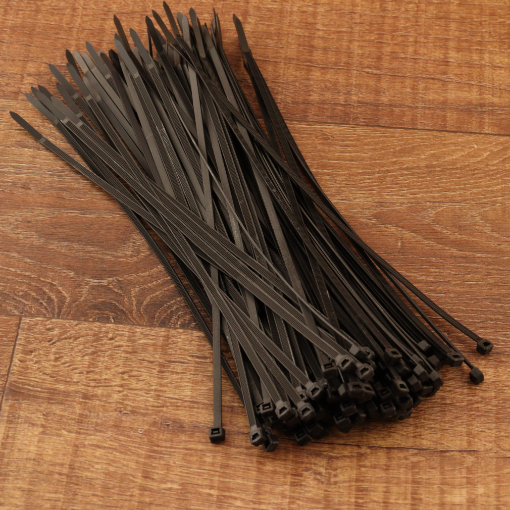 Kábelkötegelő, 100db/csomag, fekete (300x4,5mm)