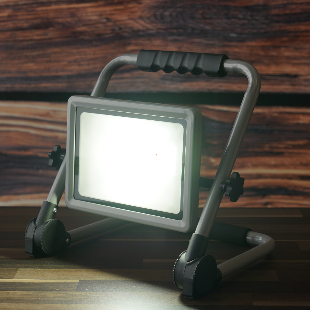 LED fényvető 50W állvány 4000lm1.5m H05RN - Flexi GAO 7994H
