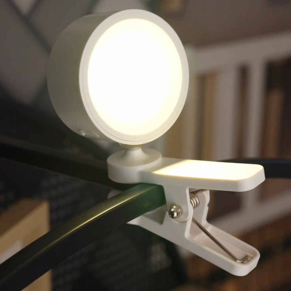 Csiptetős LED lámpa,  2.3W 3000/4000/6000K 150lm