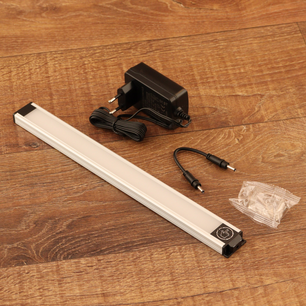Bontott csomagolású LED pultmegvilágító 5W 420lm, hidegfehér fényű (Slim Touch)