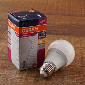   Osram E27 LED Value 8,5W 806lm 2700K melegfehér 220° - 60W izzó helyett