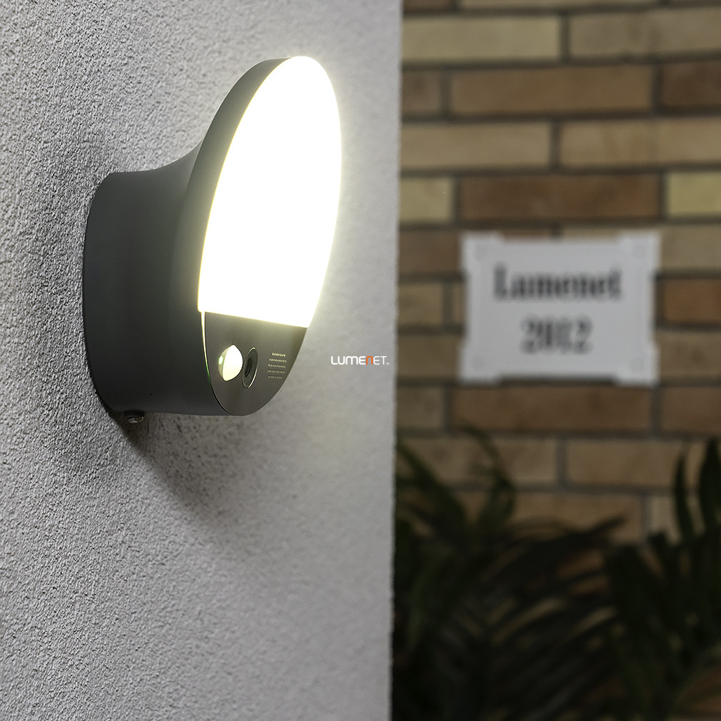 Ledvance Smart+ WIFI kamerás LED reflektor mozgásérzékelővel, 15 W, melegfehér (Round Camera)