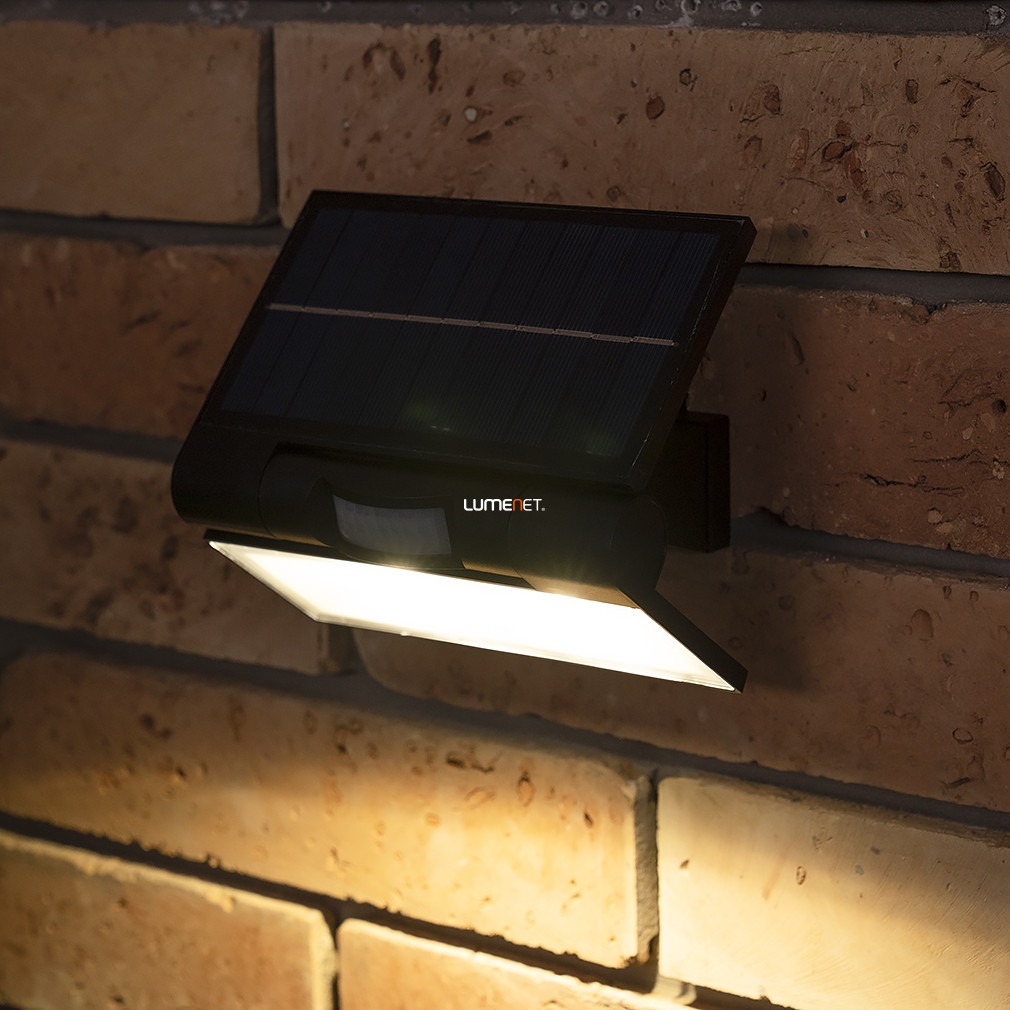 Ledvance napelemes fali LED lámpa kültérre, fény és mozgásérzékelővel, 2,9 W, melegfehér (Endura Flood)