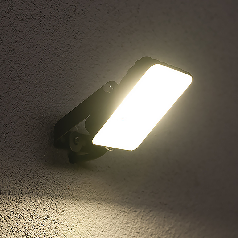 Ledvance LED reflektor, melegfehér, 10 W (Essential Floodlights)