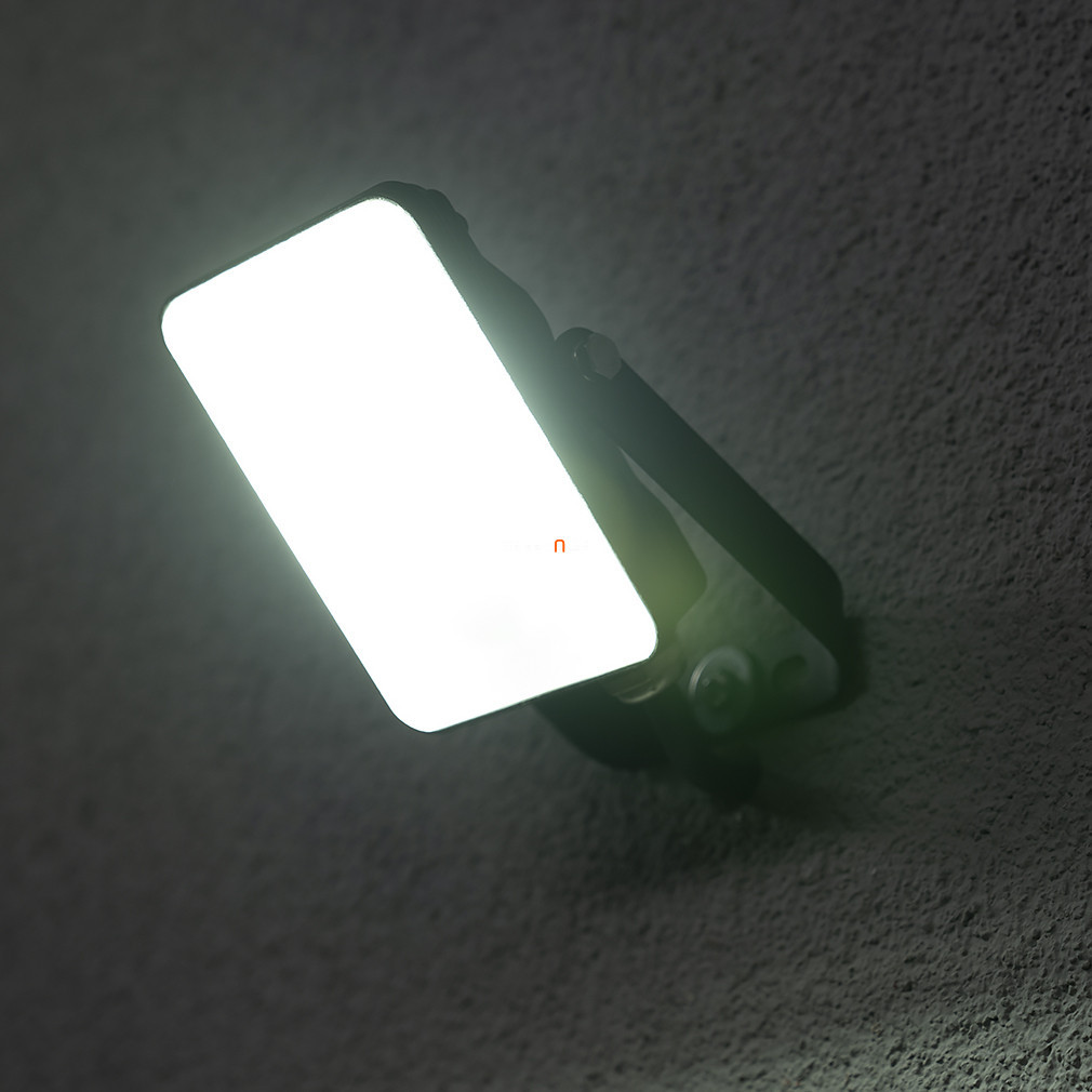 Ledvance LED reflektor mozgásérzékelővel, hidegfehér, 10 W (Essential Floodlights)