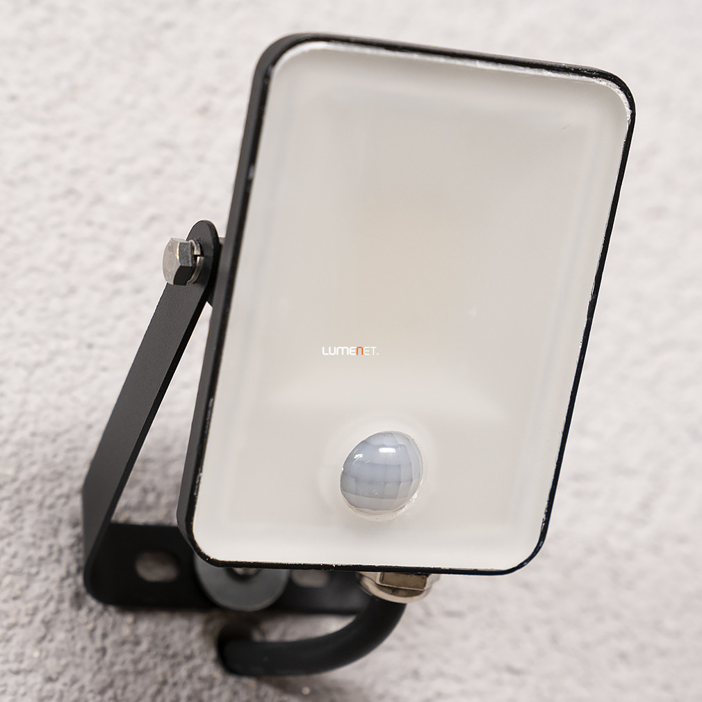 Ledvance LED reflektor mozgásérzékelővel, extra hidegfehér, 10 W (Essential Floodlights)