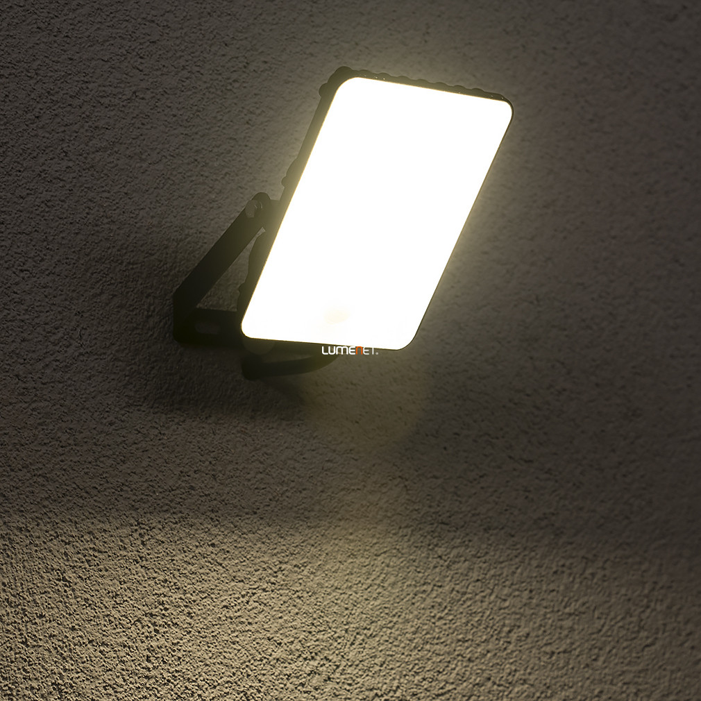 Ledvance LED reflektor mozgásérzékelővel, melegfehér, 20 W (Essential Floodlights)