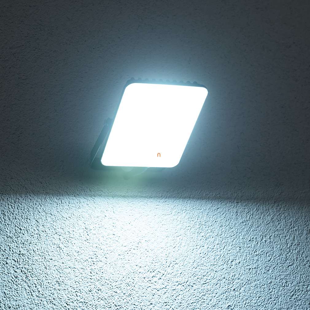 Ledvance LED reflektor mozgásérzékelővel, extra hidegfehér, 30 W (Essential Floodlights)
