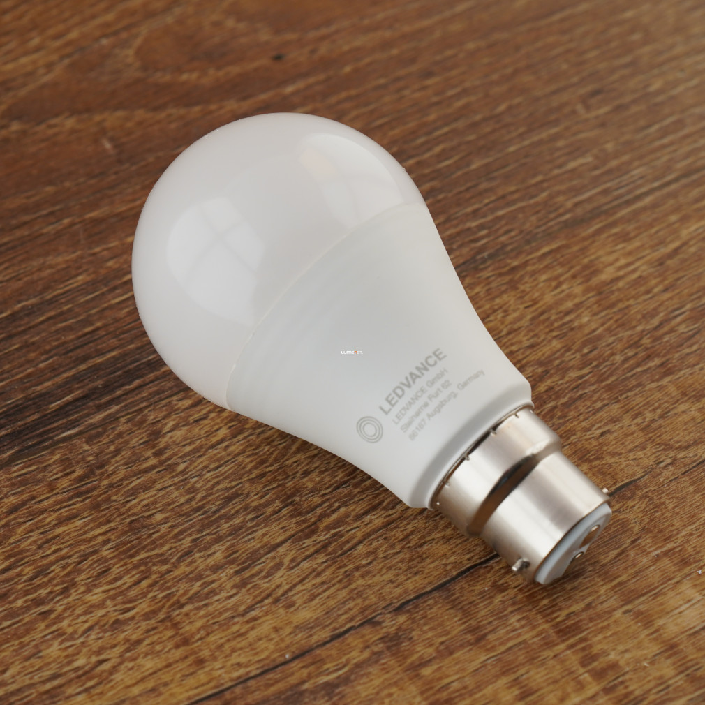Ledvance Smart+ WIFI B22d LED, 9 W, RGBW, 806 lm, opál (Classic)