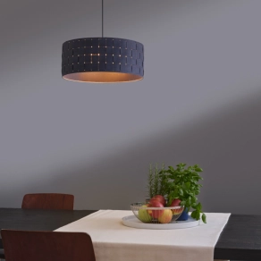   Ledvance Decor Felt Weaving – Dekoratív filc függesztett lámpa 480 mm átmérővel, sötétszürke szőtt lámpaernyővel, 3 db E27 foglalattal, egyedi fényhatás