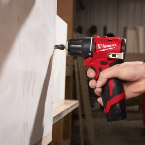   Milwaukee M12 Ütvefúró-csavarozó, 2x4.0Ah akkuval, töltővel M12 BLPDRC-402C 4933500424