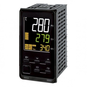 OMRON E5EC-QR4D5M-000 Hőmérsékletszabályozó