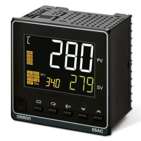 OMRON E5AC-PR4A5M-000 Hőmérsékletszabályozó